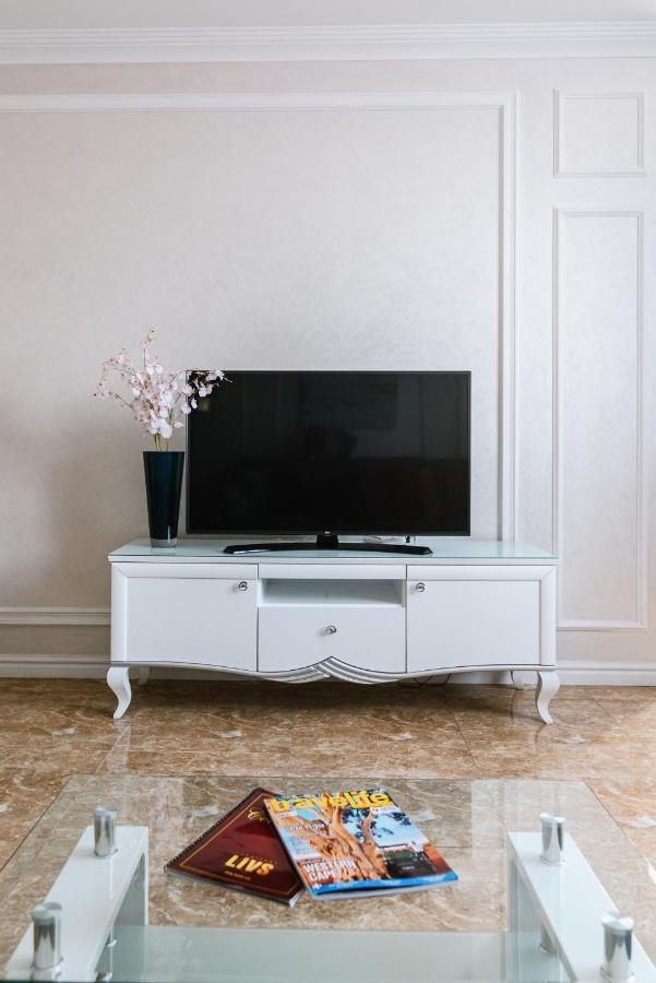 Apartament Luxury For Business & Pleasure Royal 1 Kijów Zewnętrze zdjęcie