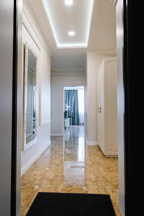 Apartament Luxury For Business & Pleasure Royal 1 Kijów Zewnętrze zdjęcie