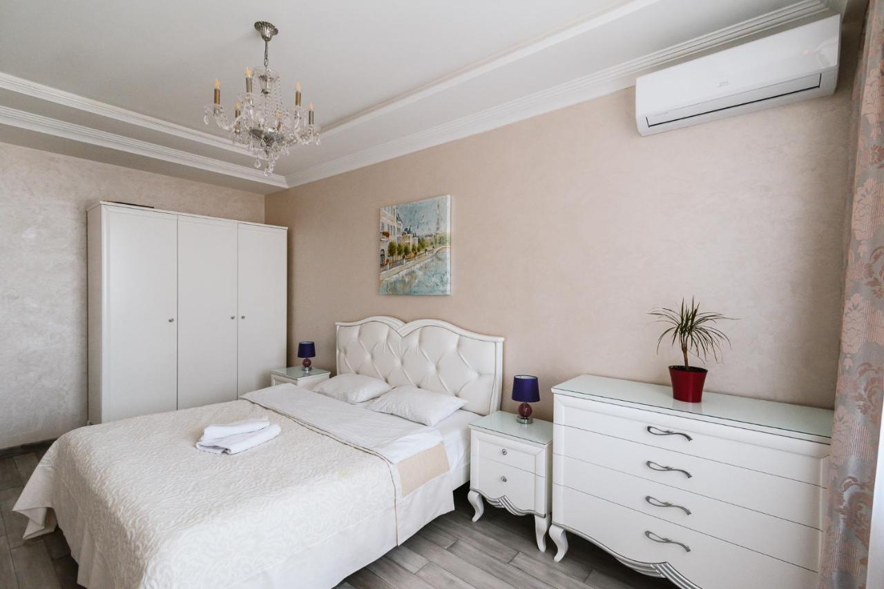 Apartament Luxury For Business & Pleasure Royal 1 Kijów Zewnętrze zdjęcie