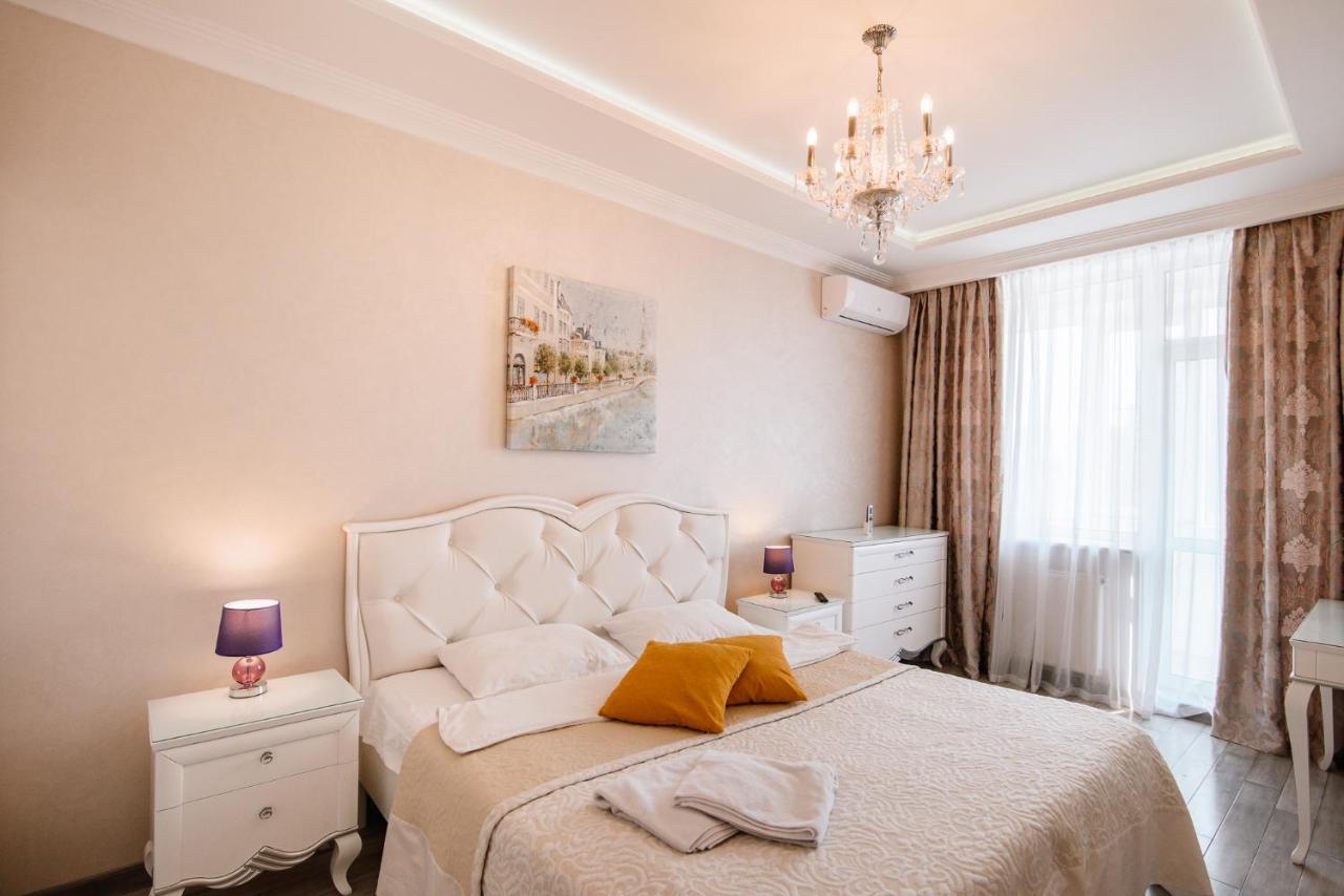 Apartament Luxury For Business & Pleasure Royal 1 Kijów Zewnętrze zdjęcie